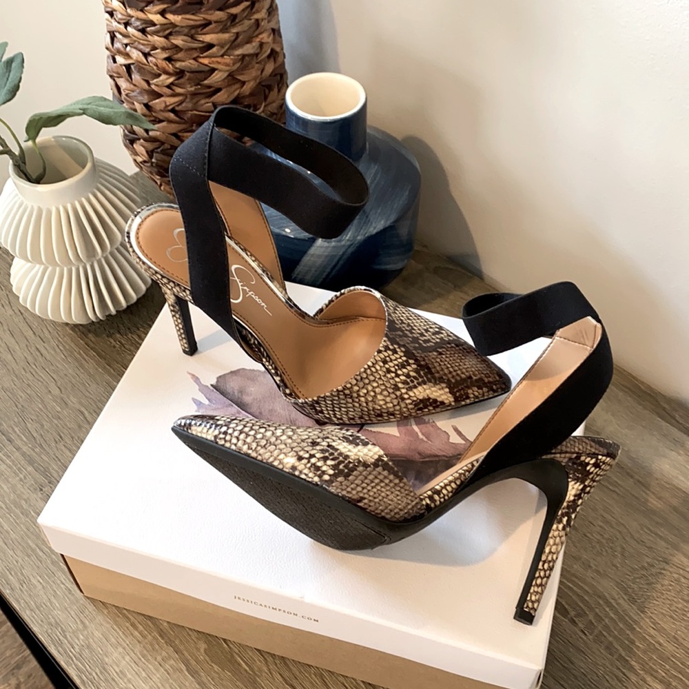 Jessica Simpson sling back snakeskin pumps